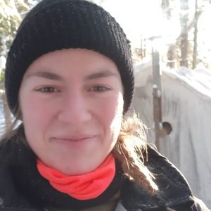 Meet your Posher, Jambe de bois